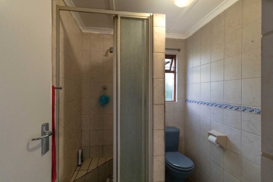 4 Bedroom Property for Sale in Sandbaai Western Cape